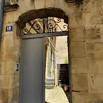 Apartman Maison De Ville, Historique A Pied